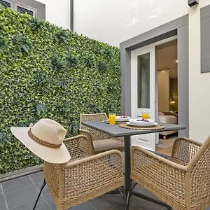 hurricane-plant-city-center-apartment.madeira-islandshotels.com/